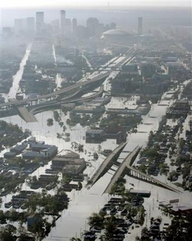 Hurricane Katrina Floods New Orleans