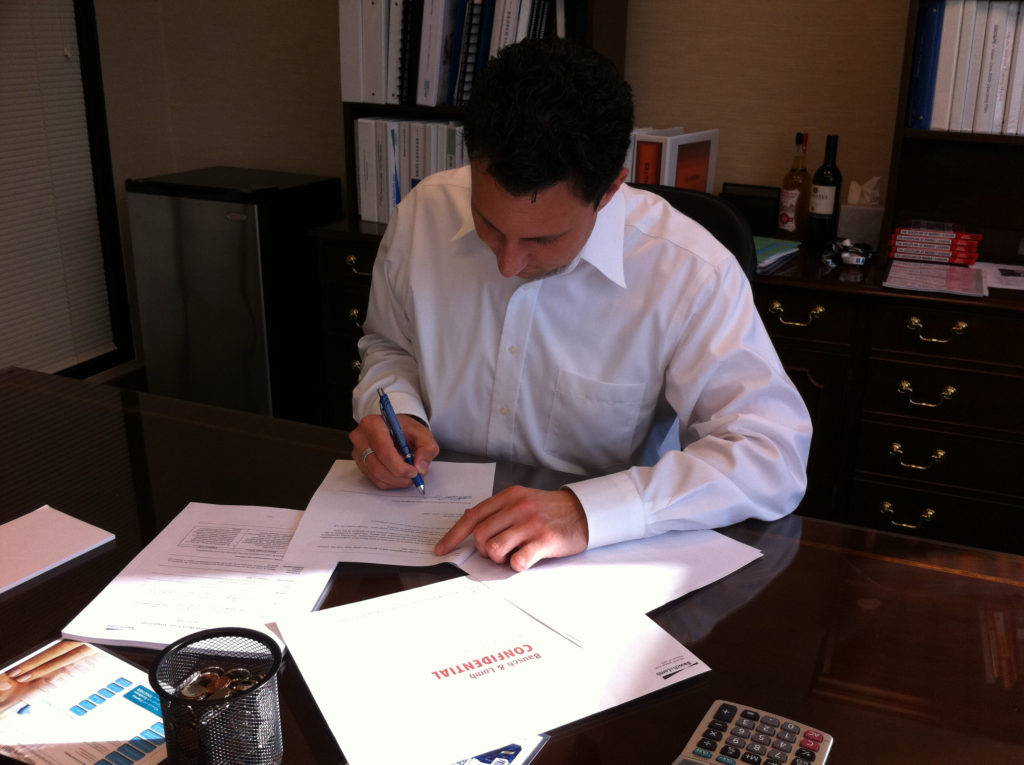 Signing the international assignment contract