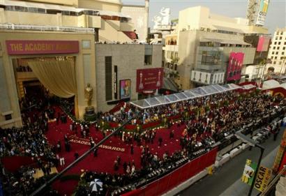 Red Carpet at the 77th Academy Awards